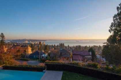 Palmerston-Avenue-West-Vancouver-004